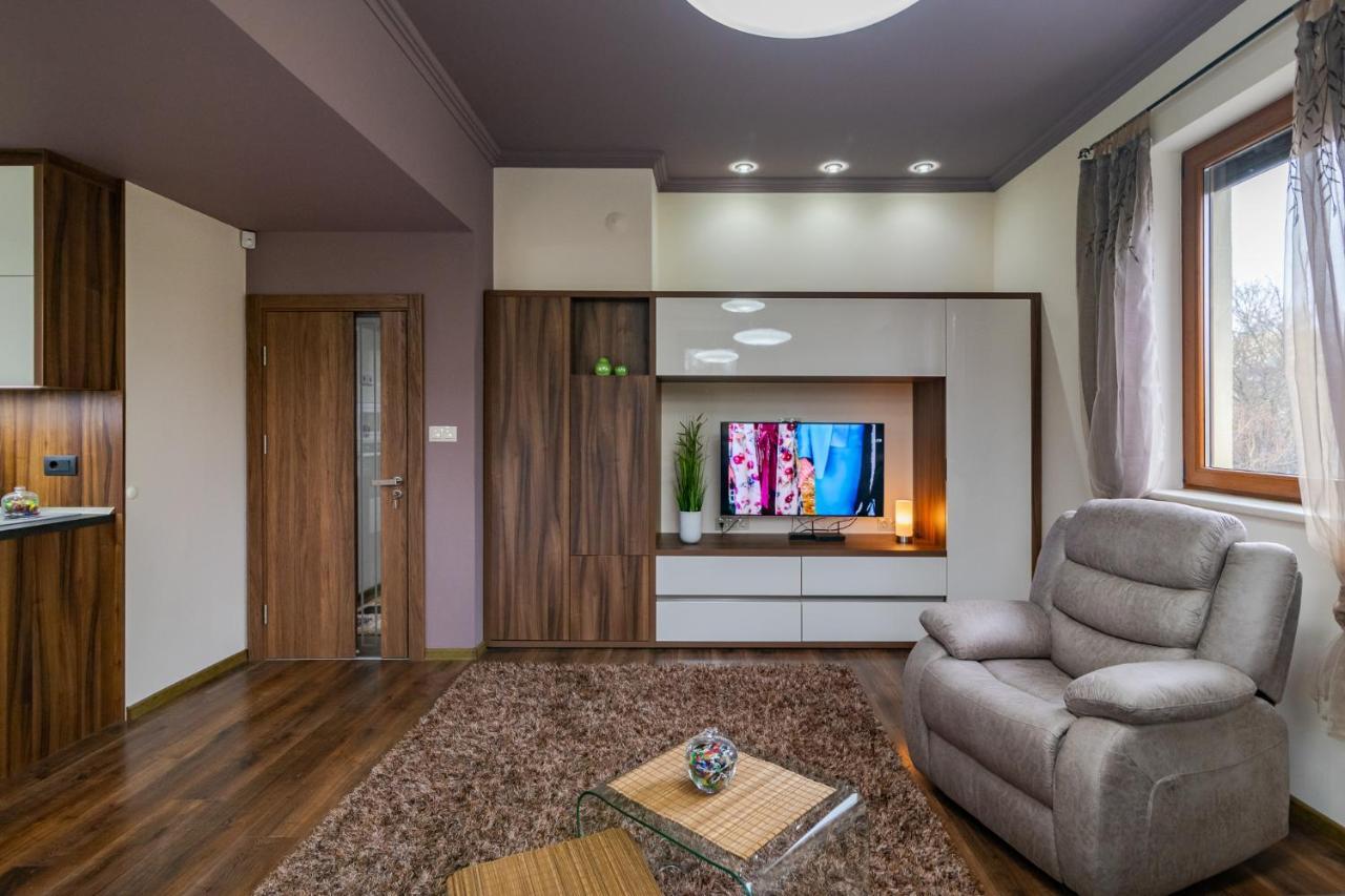 Cosy Luxury Flat In The Centrum- 90Sqm - 3 Rooms. Varna Exterior foto